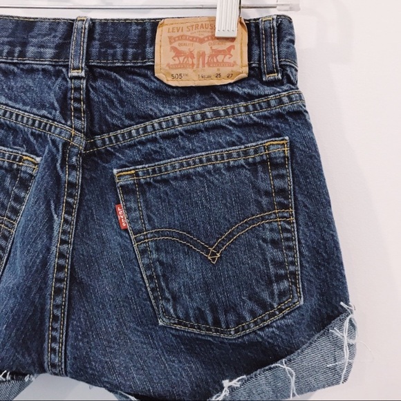 Vintage Levi’s high waisted cutoff shorts - Picture 3 of 4